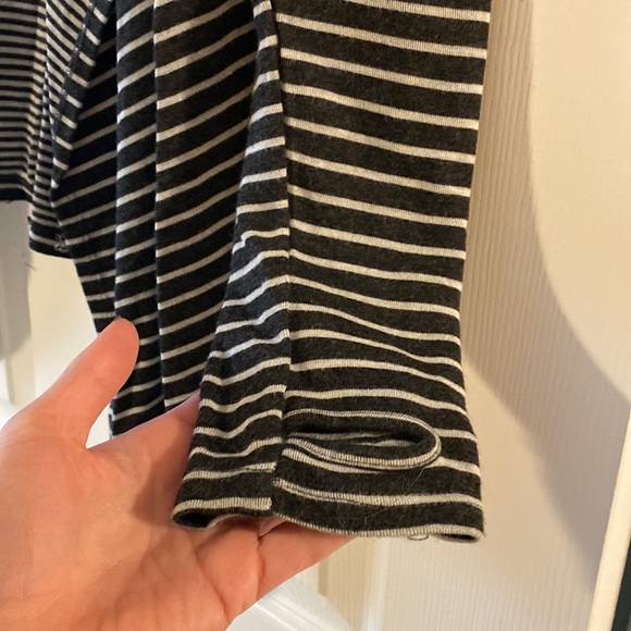 Women’s Size Medium Striped Cardigan - Picture 3 of 6